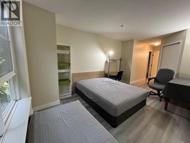 Photo du bâtiment - 9333 Alberta Rd