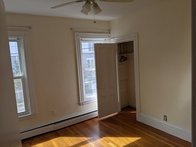 Building Photo - Nicely updated 1 bedroom near Porter Square!