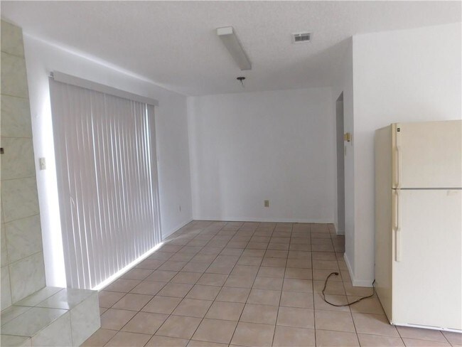 Foto del edificio - 3939 N Garland Ave
