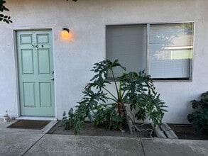 Building Photo - 710 Key Ave