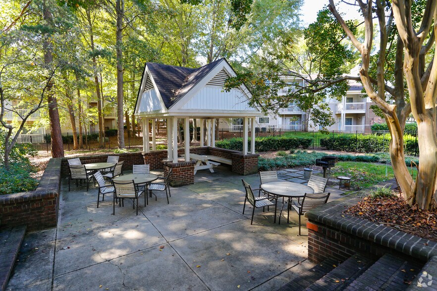 1700 Place Apartment Homes Als Charlotte Nc Apartments Com