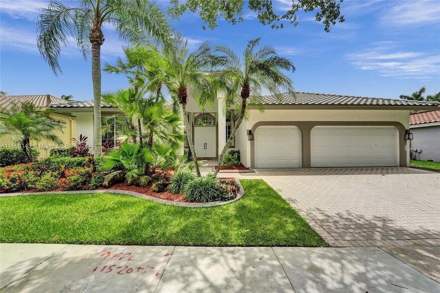 Primary Photo - 2774 Oakbrook Dr