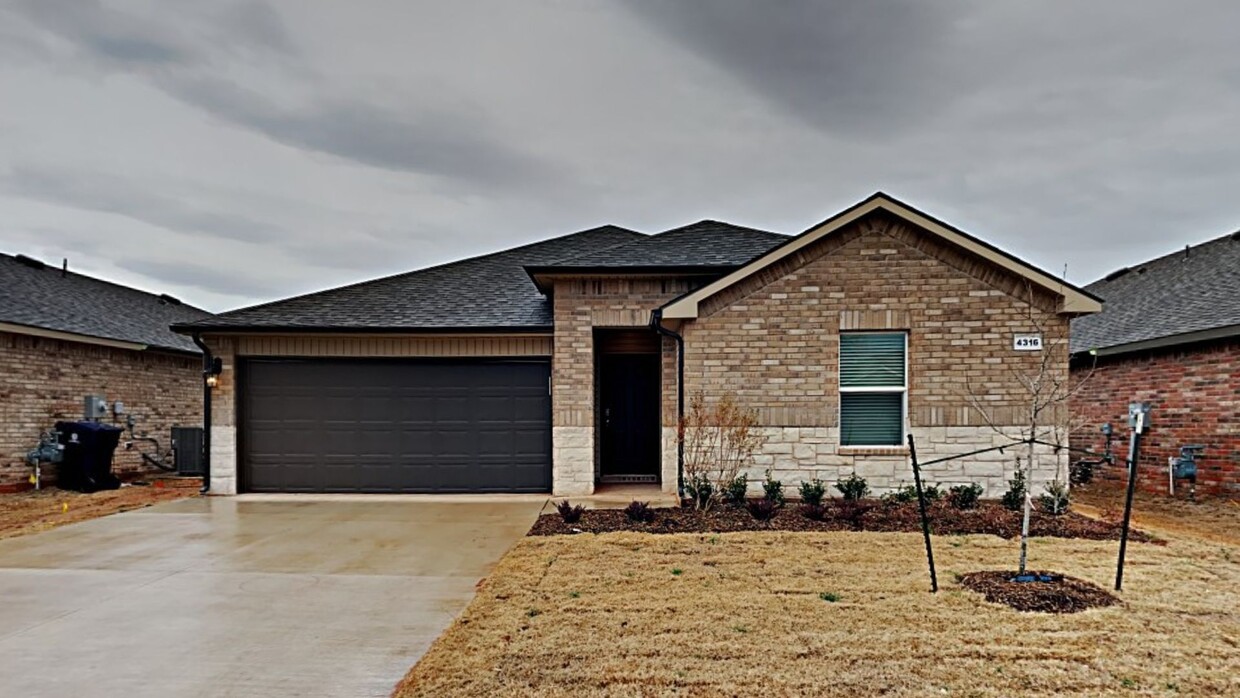 Primary Photo - Very Nice Brand New 4 Bedroom home in Must...