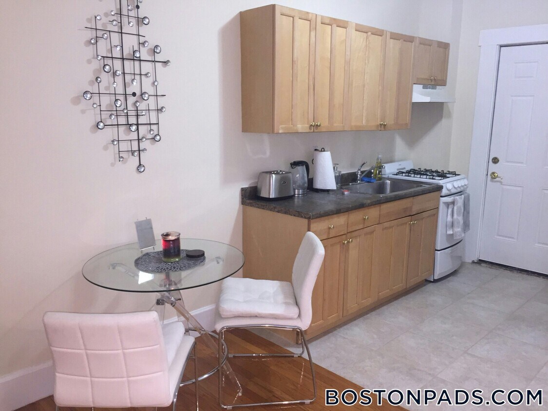 Foto principal - 27 Forest St