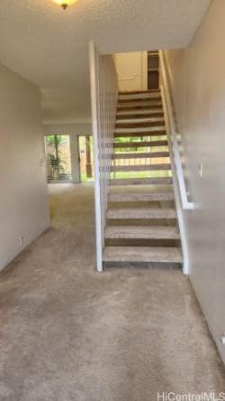Building Photo - 444 Lunalilo Home Rd