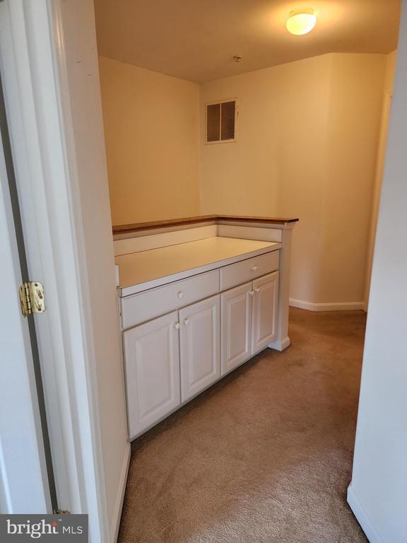 Building Photo - 507 Sylvan Ct