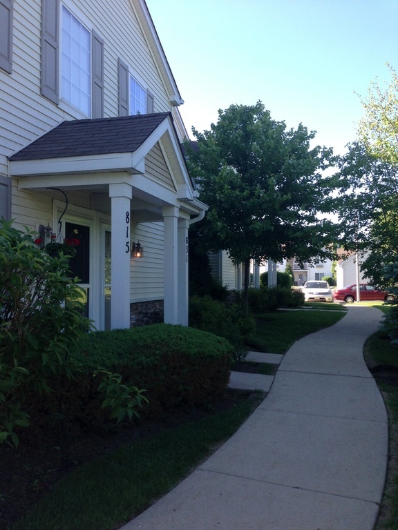 Building Photo - 815 Silverstone Dr