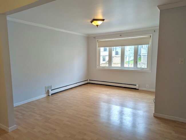 Building Photo - 121 S Feltus St