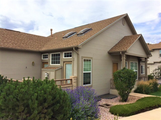 Primary Photo - Beautiful Townhome in Newport Heights
