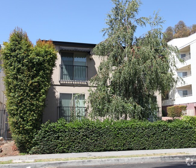 Foto del edificio - 1519 Armacost Ave