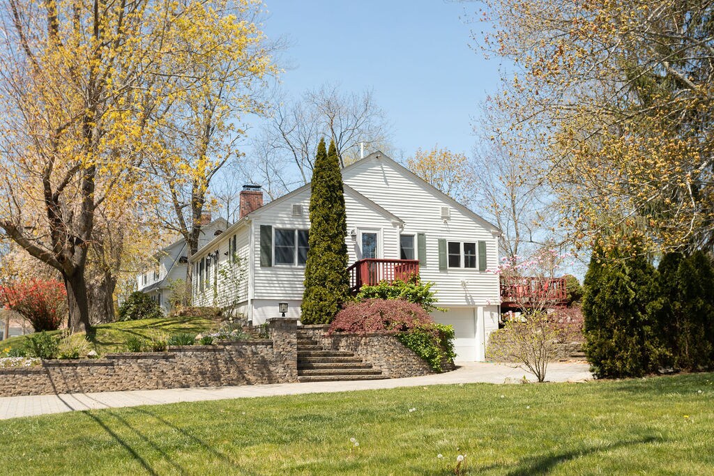 66 Woodbridge Rd, York, ME 03909 House Rental in York, ME