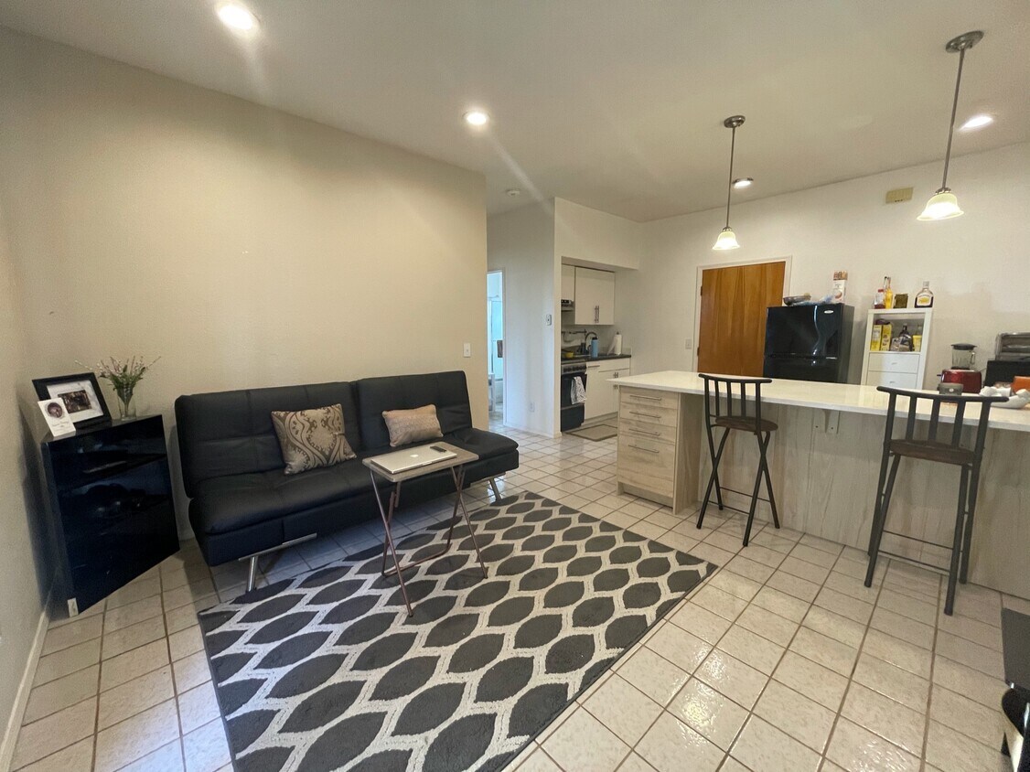 9930 Calvine Rd, Sacramento, CA 95829 House Rental in Sacramento, CA