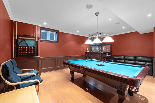 Building Photo - 1209 Glencairn Ave