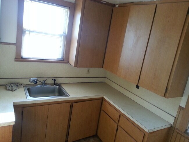 Foto del edificio - Awesome 3 bedroom Eastpointe Stunner