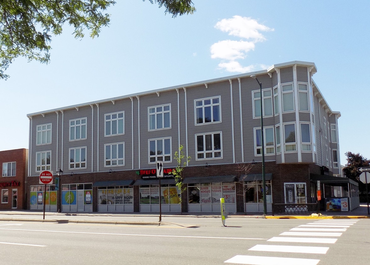 204 Locust St Unit 204, Monticello, MN 55362 Condo for Rent in