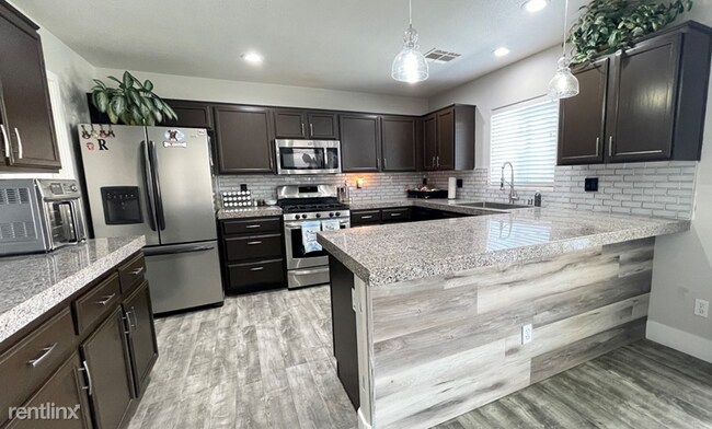 Building Photo - 4 br, 2 bath House - 6337 Legend Falls Str...