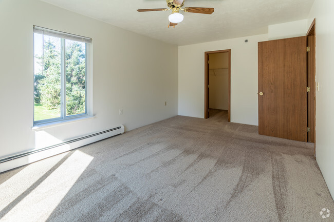 2HAB, 1BA - 960 ft² Deluxe - Conklin Estates