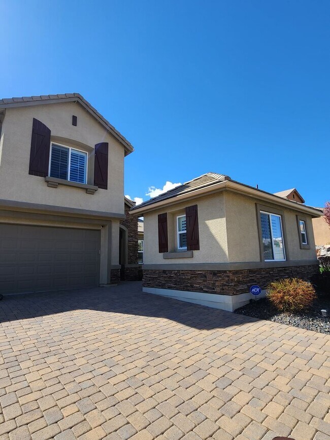 Building Photo - Northwest Reno Home