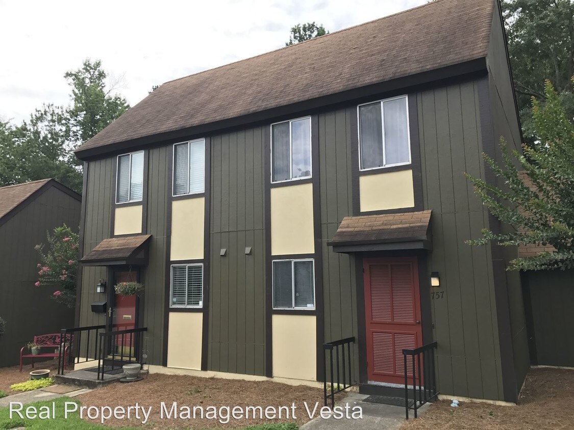 Foto principal - 757 Willow Creek Dr