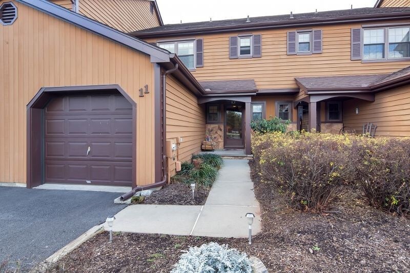 11 Manor Dr, Hillsborough, NJ 08844 Townhome Rentals in Hillsborough NJ