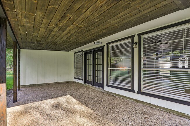Building Photo - 212 Normal Park Dr