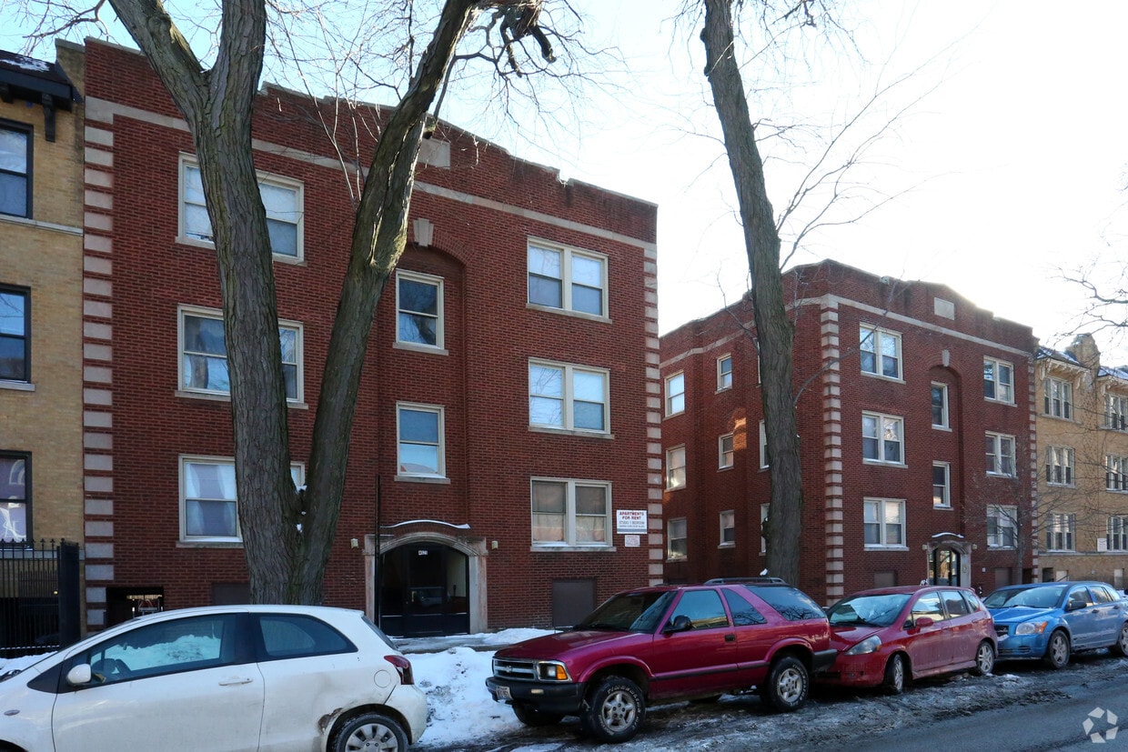 Building Photo - 4025-4033 W Melrose St