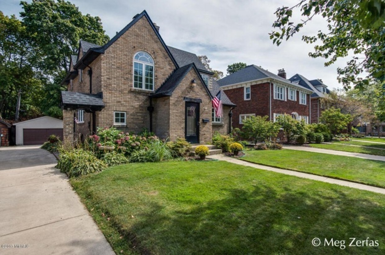 Foto principal - 836 Cadillac Dr SE