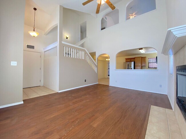 Building Photo - East El Paso 3 bed Refrig A/C with Bonus L...