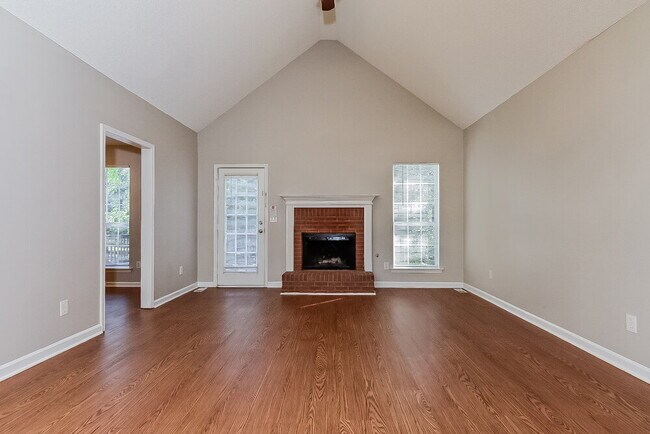 Building Photo - 134 Brookhaven Ln