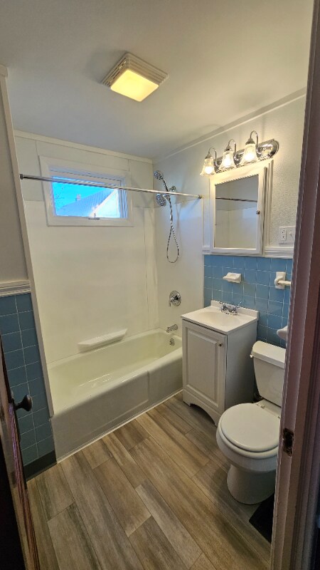 Primary Photo - 293 Linden Ave