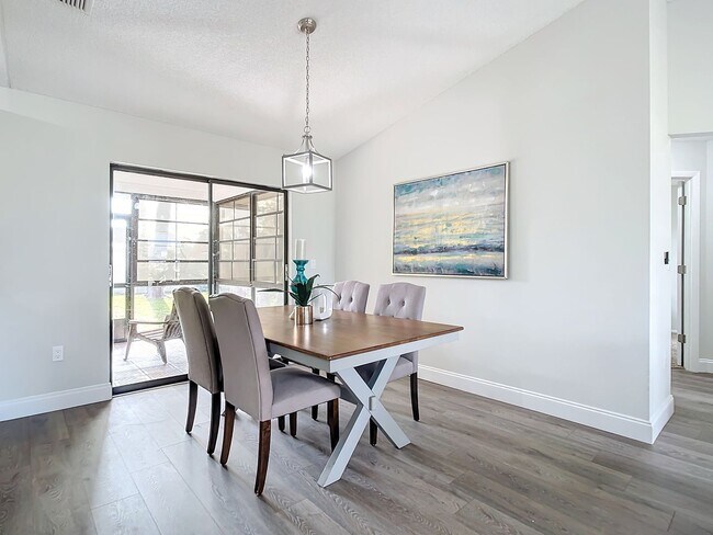 Foto del edificio - Gorgeous 3-Bedrorom, 2 Bath, 1165 sq ft home