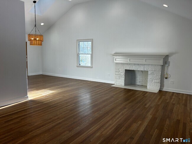 Foto del edificio - 97 Godfrey Rd