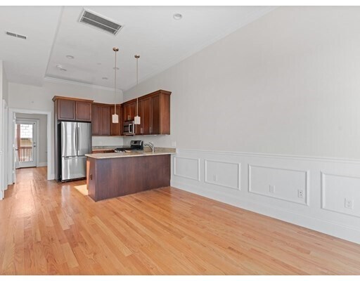Foto del edificio - 1422 Columbia Rd