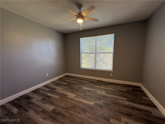 Building Photo - 11571 Villa Grand