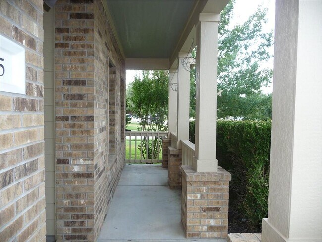 Building Photo - 155 Hoot Owl Ln S