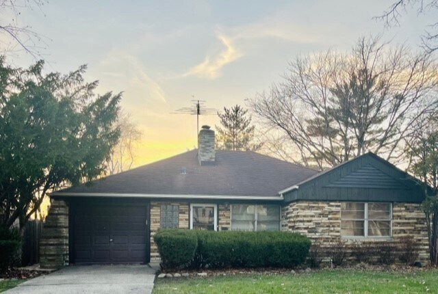Foto principal - 594 Hillcrest Ave