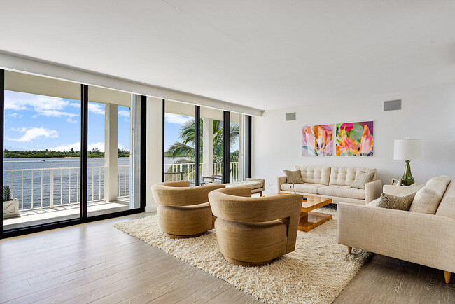 Building Photo - 2784 S Ocean Blvd