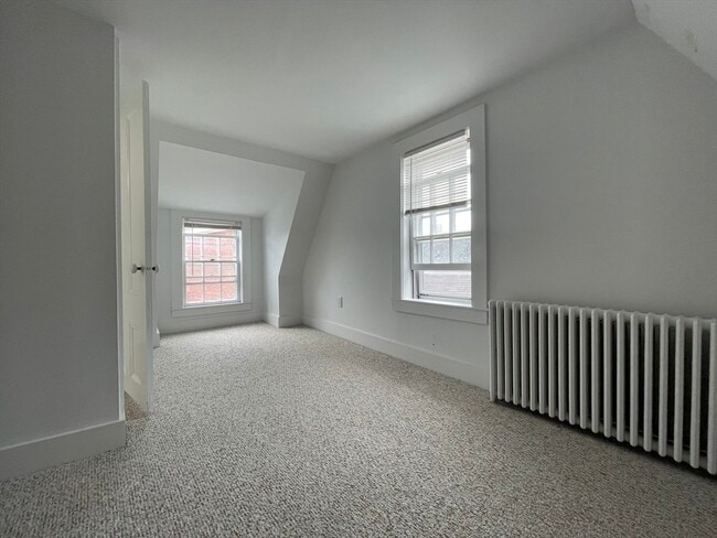 Foto del edificio - 164 Washington St