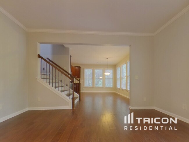 Foto del edificio - 6735 Hembree Dr