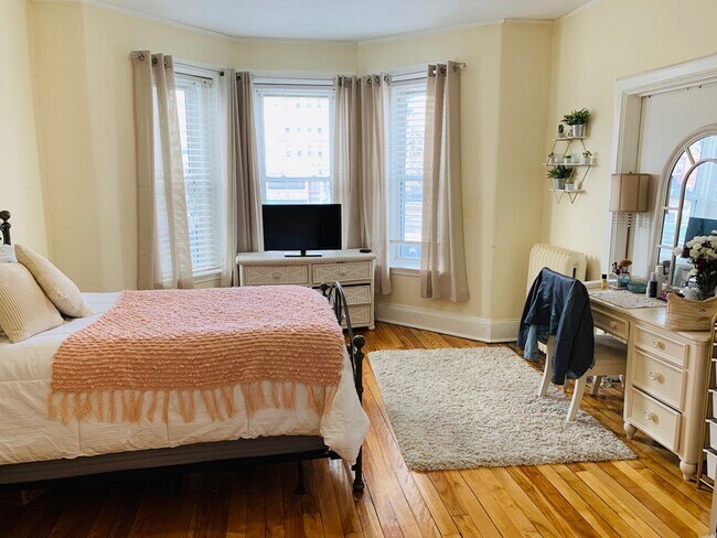 Foto del edificio - 1288 Commonwealth Ave