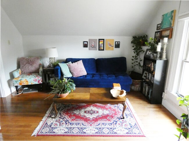 Building Photo - 29 E Dakota Ave