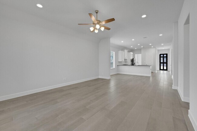 Foto del edificio - 15835 Bird of Paradise Dr