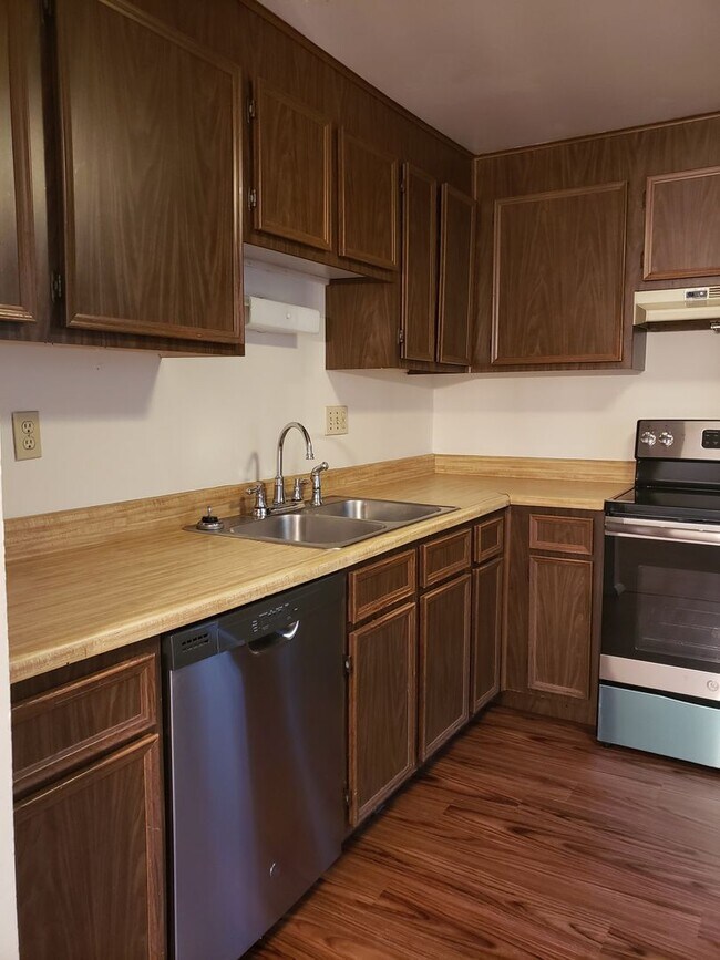 Foto del edificio - 3 Bedroom Townhouse in Quail Run