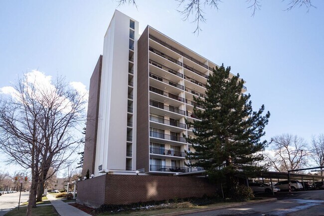 Foto del edificio - 421 S Howes St