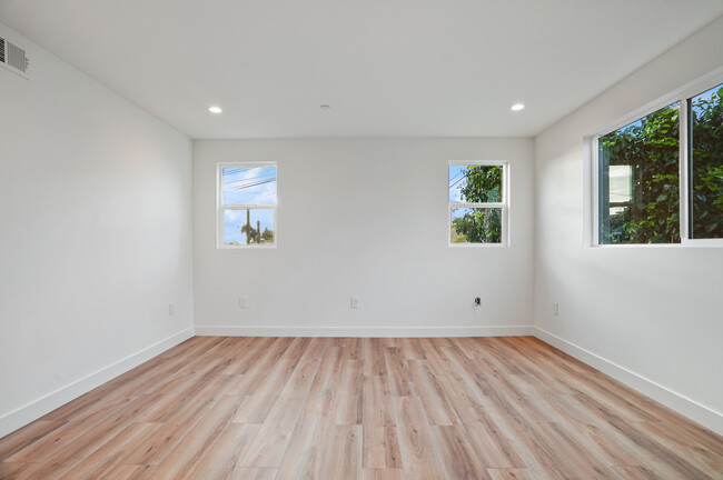 Building Photo - 5187 20th St