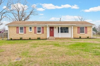 Building Photo - 2215 Green Acres Dr