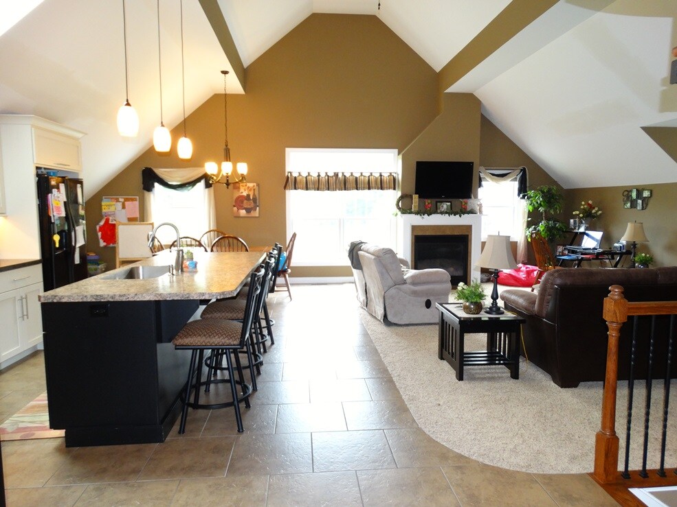 Primary Photo - 316 Deerfield Dr