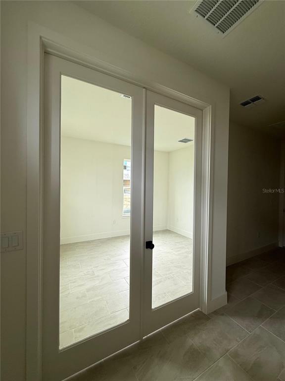 Building Photo - 15027 Groveside Rd