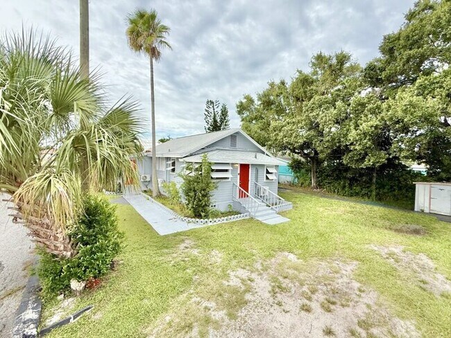 Foto del edificio - 4091 58th Ave N