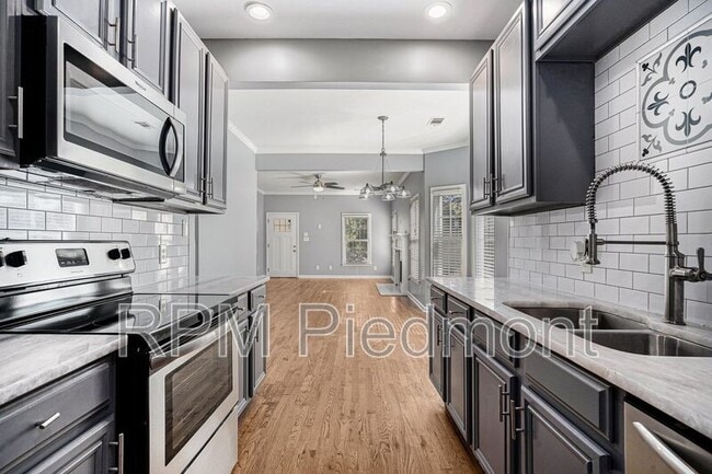 Photo - 331 Inman St SW House